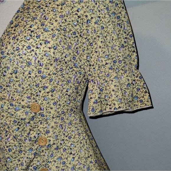 SHEIN Ditzy Floral Puff Sleeve Dress - Picture 6 of 13